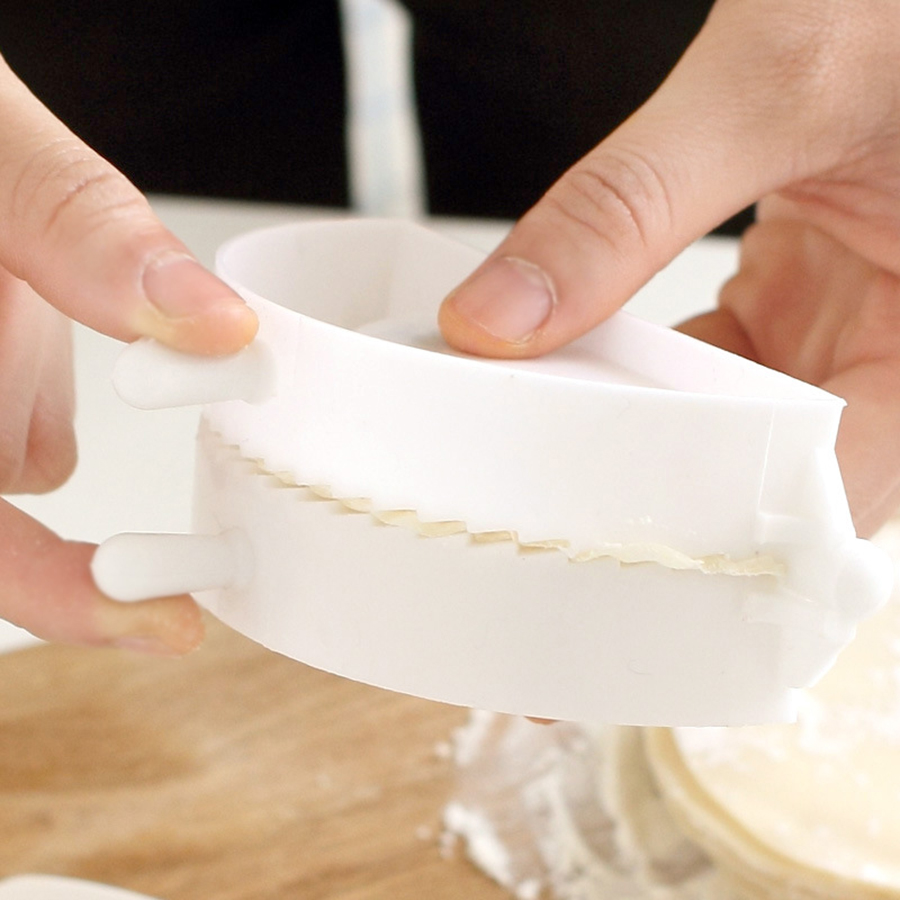 Machine à boulettes en plastiq - Kitchen Gadgets Dumpling Maker avis et prix